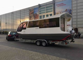 Departure One je obojživelník pre vášnivých cestovateľov