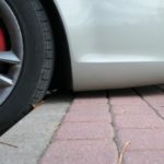 Viete, čo najviac škodí pneumatikám?